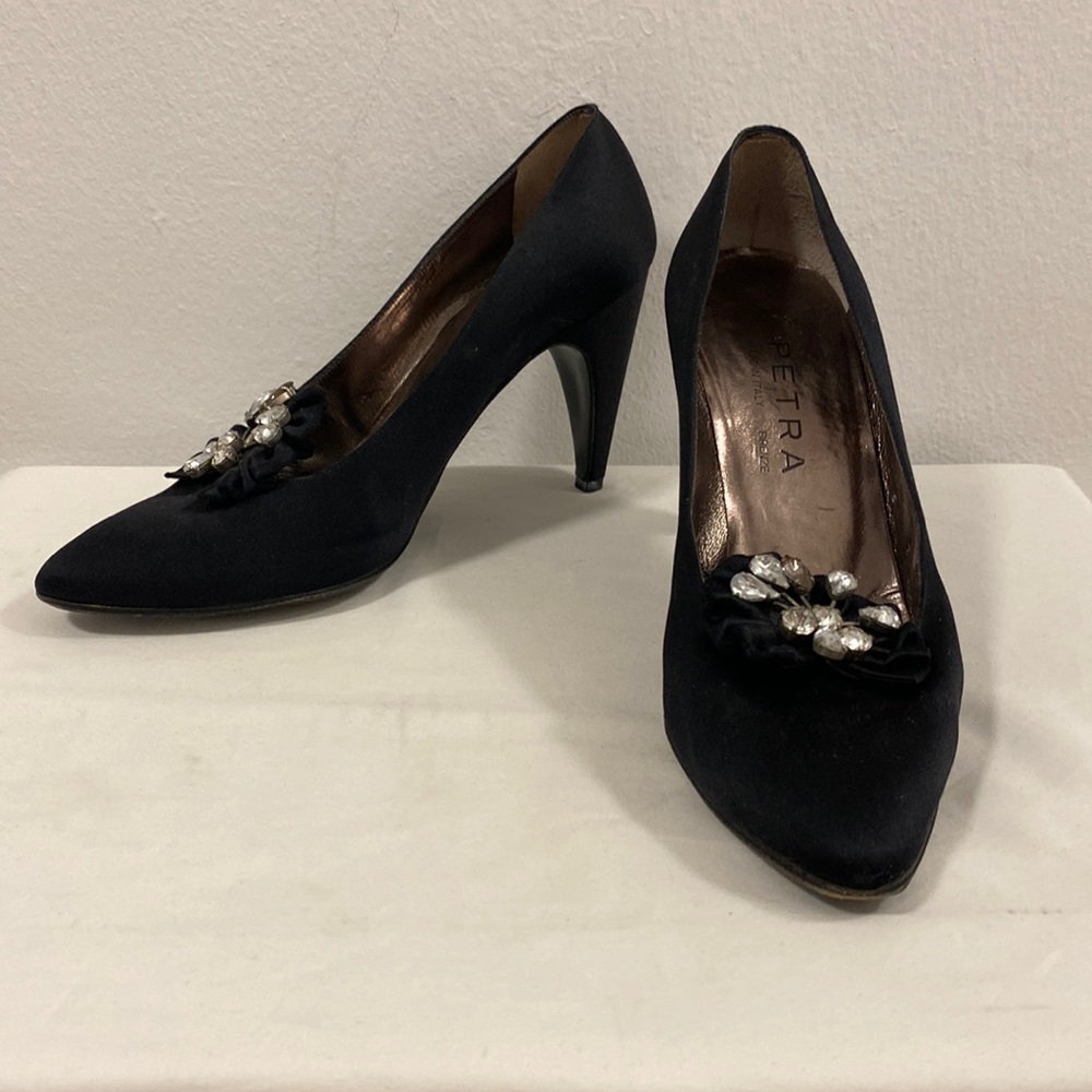 Vintage Italian Petra black satin pumps with bejeweled decal, size 7.5